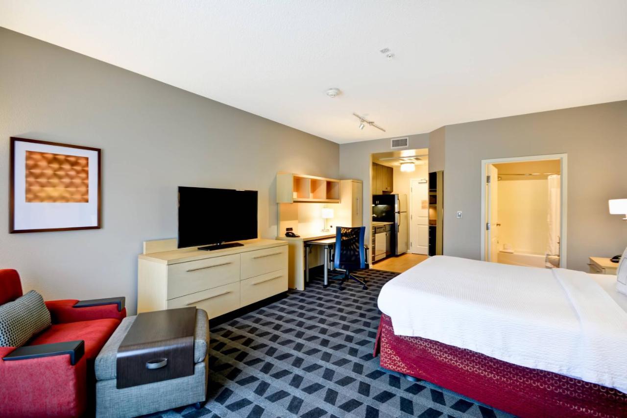 Towneplace Suites Dallas/Lewisville Exterior photo
