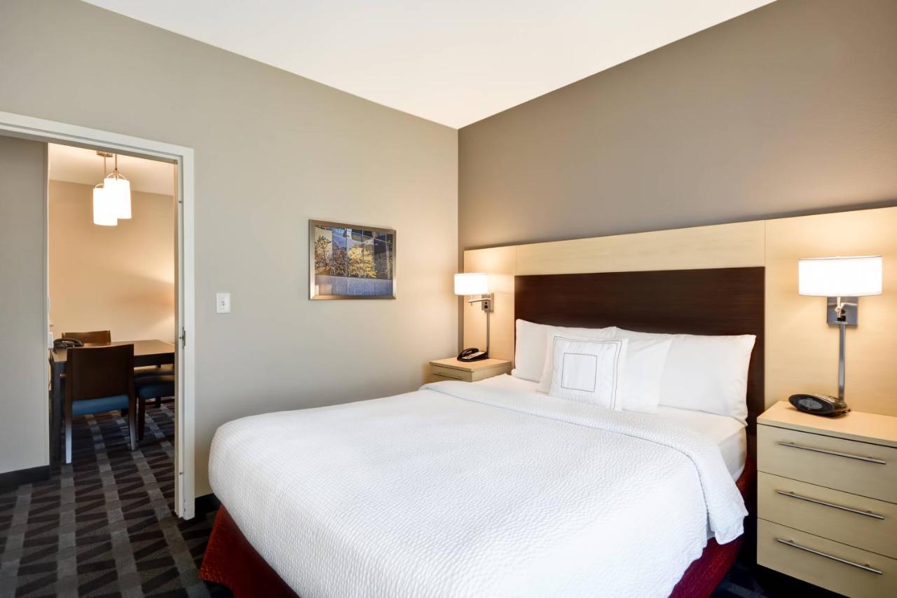 Towneplace Suites Dallas/Lewisville Exterior photo