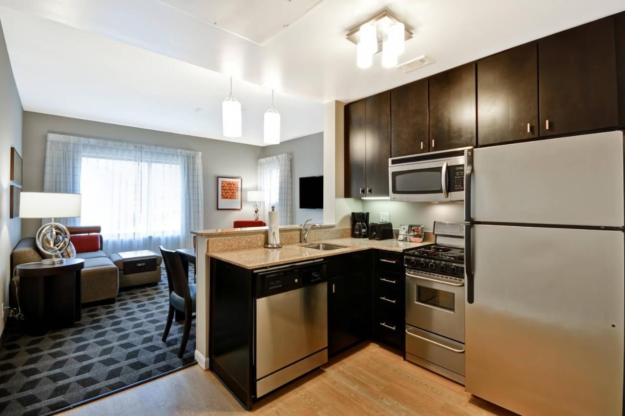 Towneplace Suites Dallas/Lewisville Exterior photo