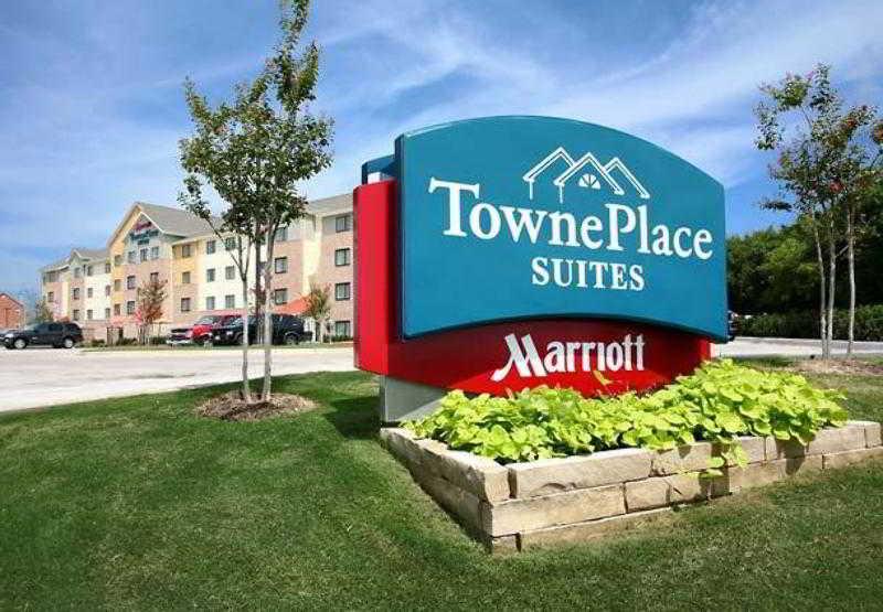 Towneplace Suites Dallas/Lewisville Exterior photo